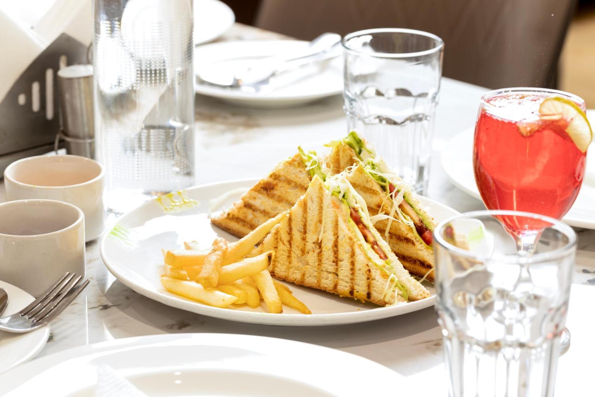 Asar Elite By Orion Hotels — Photos 3